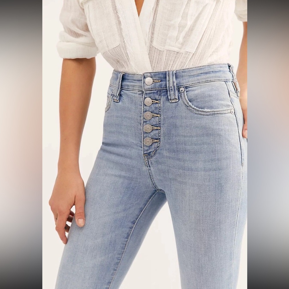 Free People We The Free Irreplaceable Denim Blue Jeans Ultra Flare Wide Stretch - Picture 4 of 12